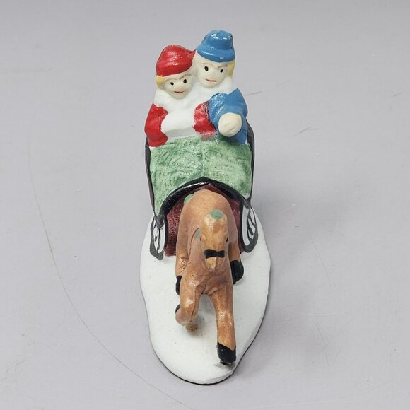 Vintage Christmas Village‎ Toy Shop & Santa Sleigh Figurines Holiday - Picture 8 of 11